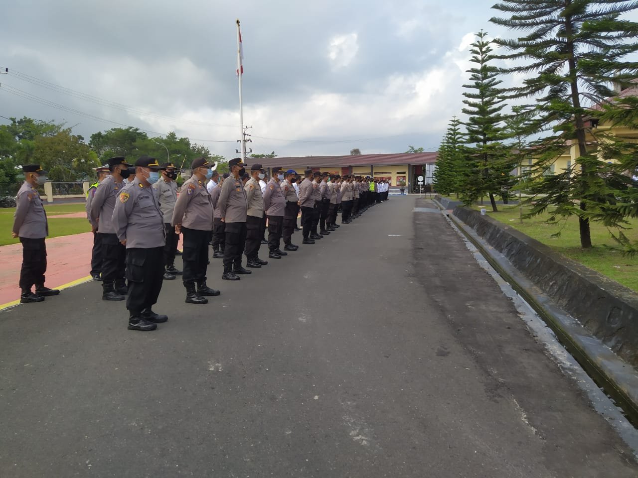 Jam Pimpinan, Kapolres Kapuas Tekankan Penanganan Covid-19 dan Kedisiplinan Anggota