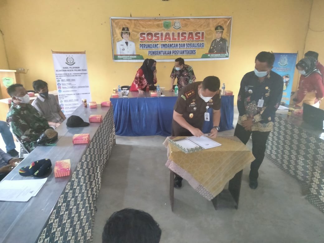 Kajari Pulpis Teken MoU dengan Camat Kahayan Kuala