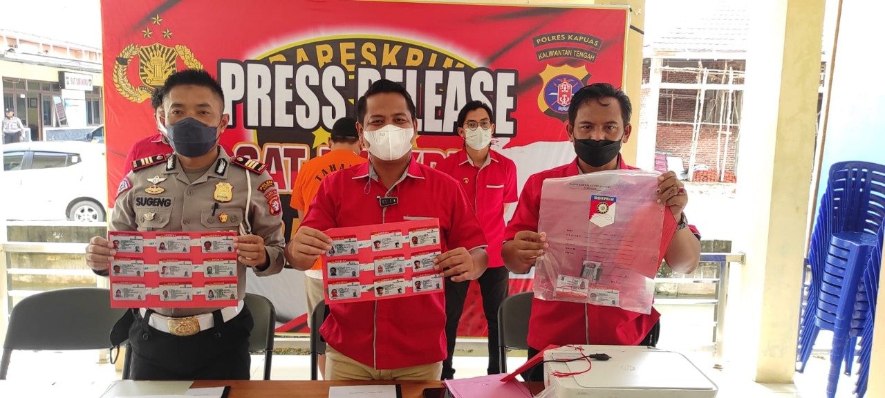 Satreskrim Polres Kapuas Ungkap Kasus Tindak Pidana Pemalsuan SIM