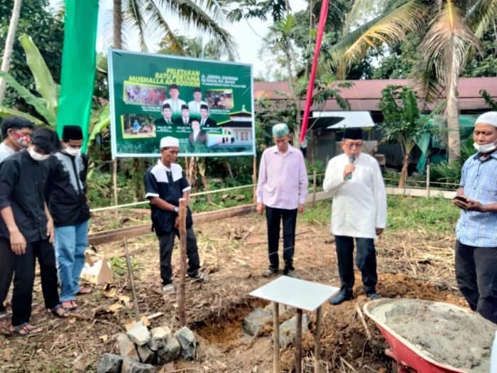 Wabup Mura Menghadiri Letakan Batu Pertama Pembangunan Mushalla As-Sodikin