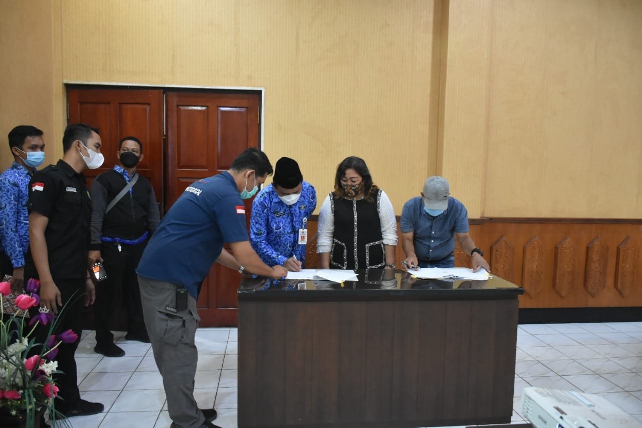 Sekda Ikuti Kick Off Penandatanganan Kontrak Barang dan Jasa Secara Serentak di Kalteng Tahun 2022