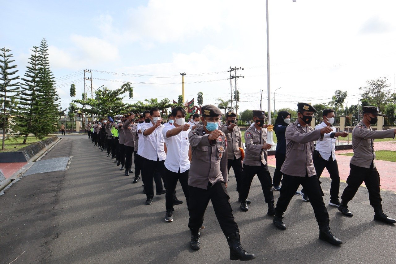 Rutin Dilakukan Usai Apel Pagi Latihan PBB Oleh Polres Kapuas