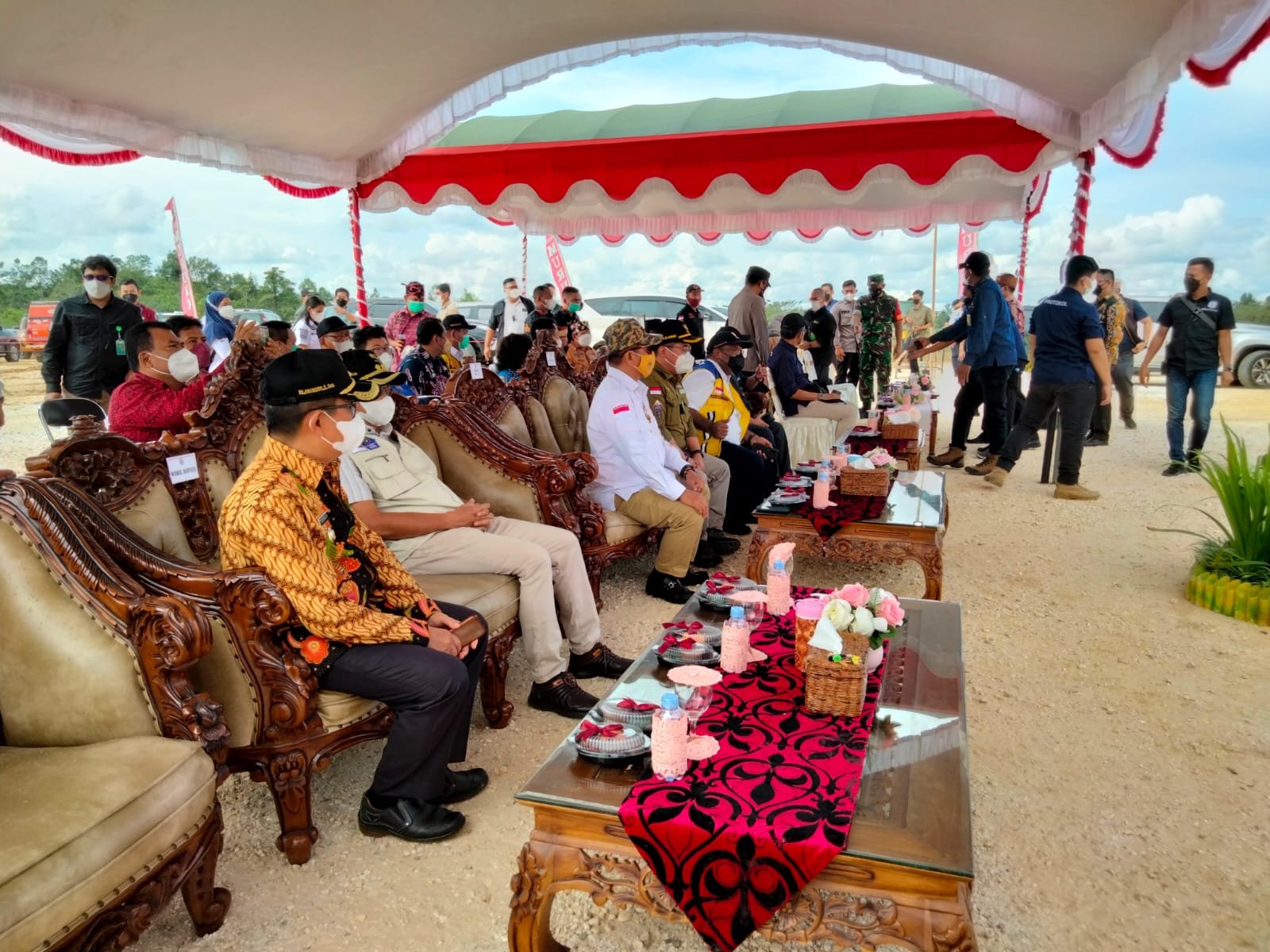 Saat Tinjau Lokasi Bandara Tira Tangka Balang Bersama Dua Wamen RI, Ini Kata Bupati Perdie!