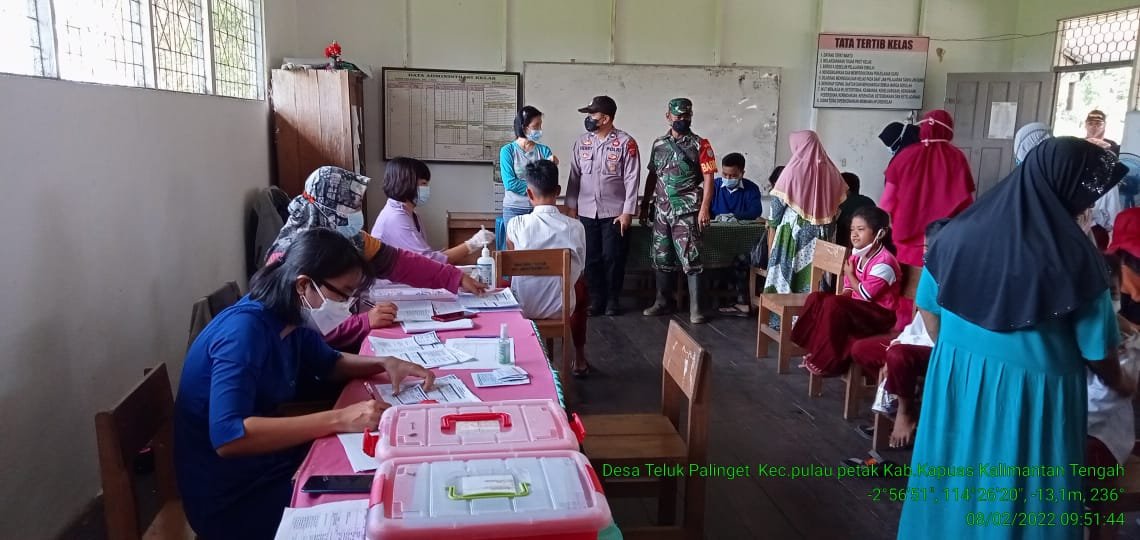 Amankan Vaksinasi Anak, Kapolsek Pulau Petak : Percepat Terbentuknya Herd Immunity