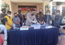 Kapolres Bartim AKBP Afandi Eka Putra memimpin pemusnahan barang bukti narkotika jenis sabu dan ekstasi saat press rilis di Tamiang Layang, Kamis (21/4). (Foto: Istimewa)