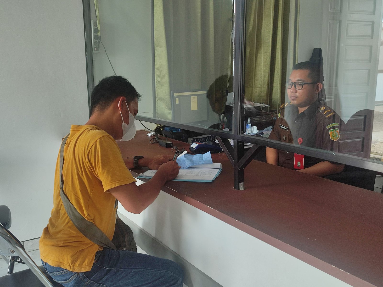 Warga Apresiasi Pelayanan Tilang Kejari Bartim