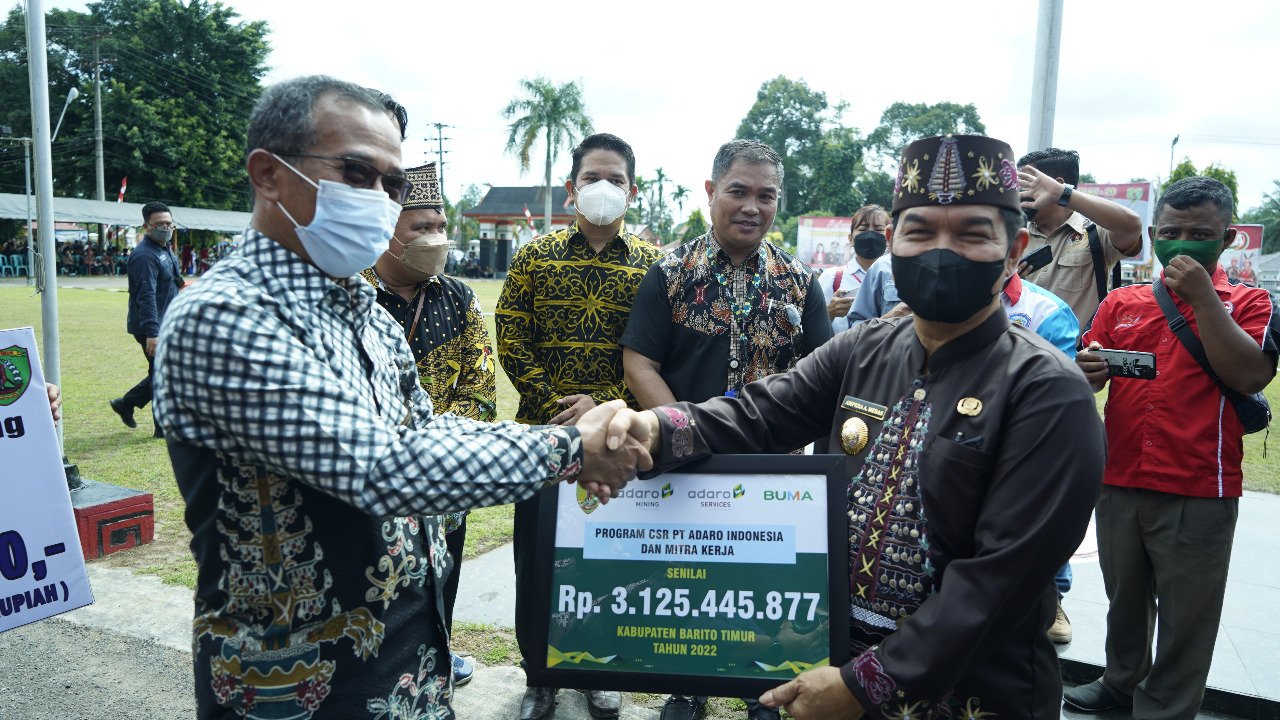 Adaro Serahkan Dana CSR Rp 3.1 Milyar untuk Bartim