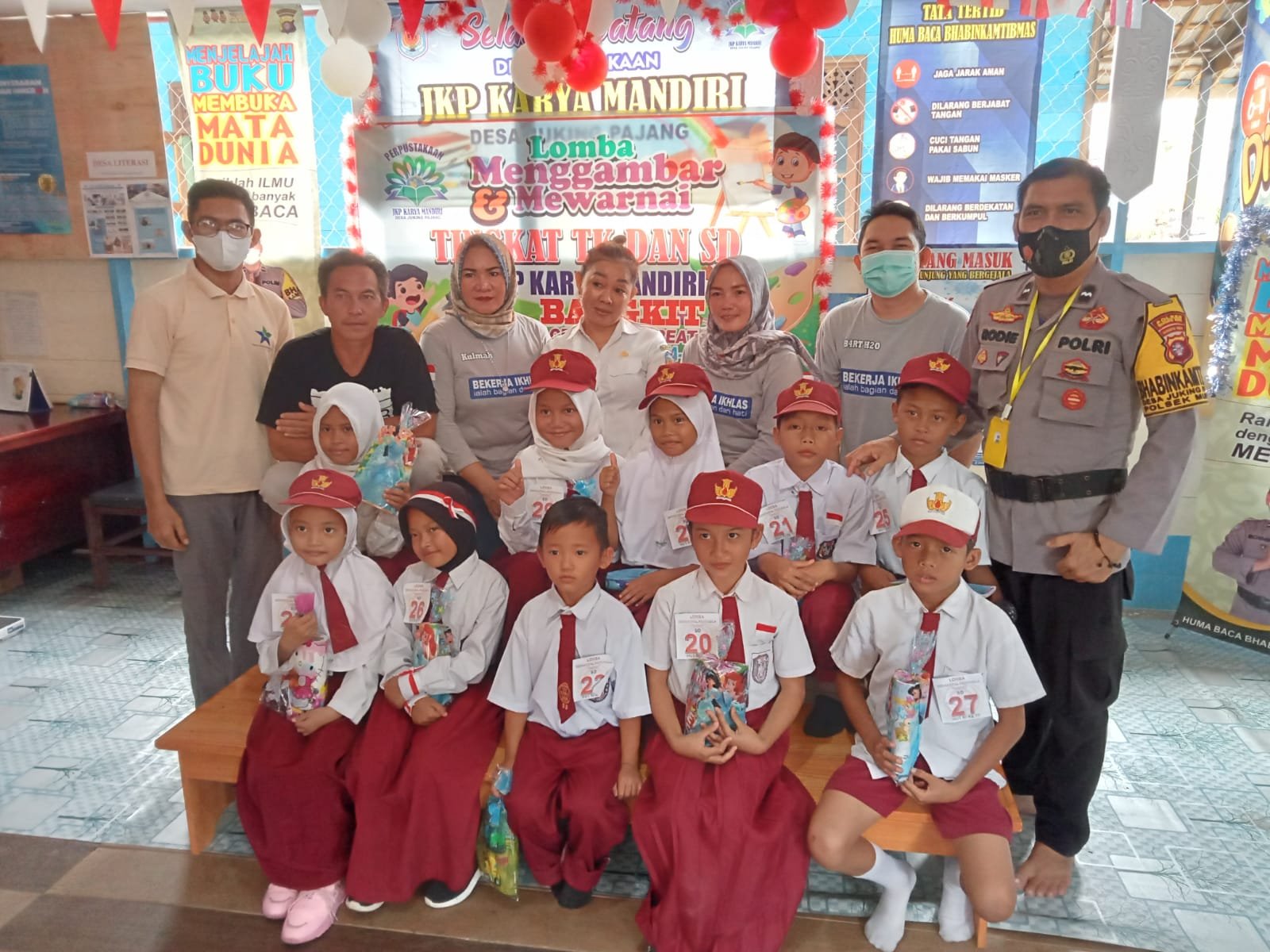Bhabinkamtibmas Desa Juking Pajang Ikut Meriahkan HUT RI ke-77