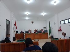 Jaksa Pengacara Negara (JPN) Kejati Kalteng mengikuti dan mendengarkan putusan sidang Perkara Perdata Nomor 10/Pdt.6/2022/PN.Plk di PN Palangka Raya, Rabu (5/10) pukul 10.00 WIB pagi.