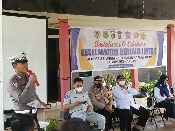 Jalan Lintas Desa Rawan Lakalantas, Edukasi dan Sosialisasi Keselamatan Berlalu Lintas Disampaikan ke Masyarakat