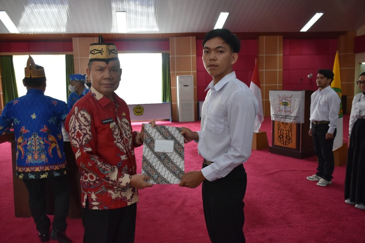 Ben Brahim Lantik Kepengurusan HIMA Kabupaten Kapuas Periode 2022-2024