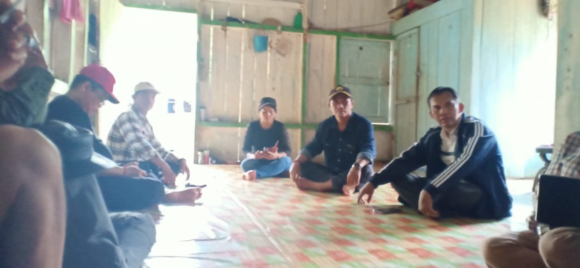Heriyus M Yoseph Dampingi Ketum Sinode GKE se-Kalimantan dan Rombongan Berkunjung ke Dirung Kulup, Kelurahan Saripoi, Kecamatan Tanah Siang
