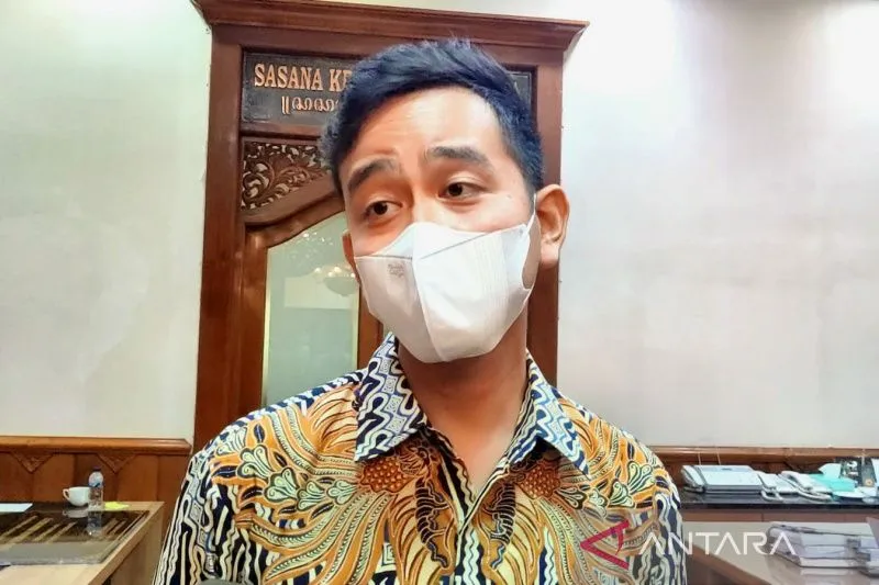 Gibran Rakabuming Bertolak ke UEA Untuk Dapatkan Dana hibah