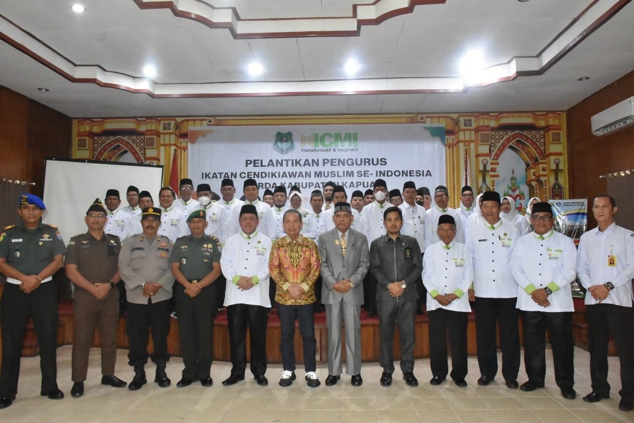 Bupati Hadiri Pelantikan ICMI Orda Kabupaten Kapuas