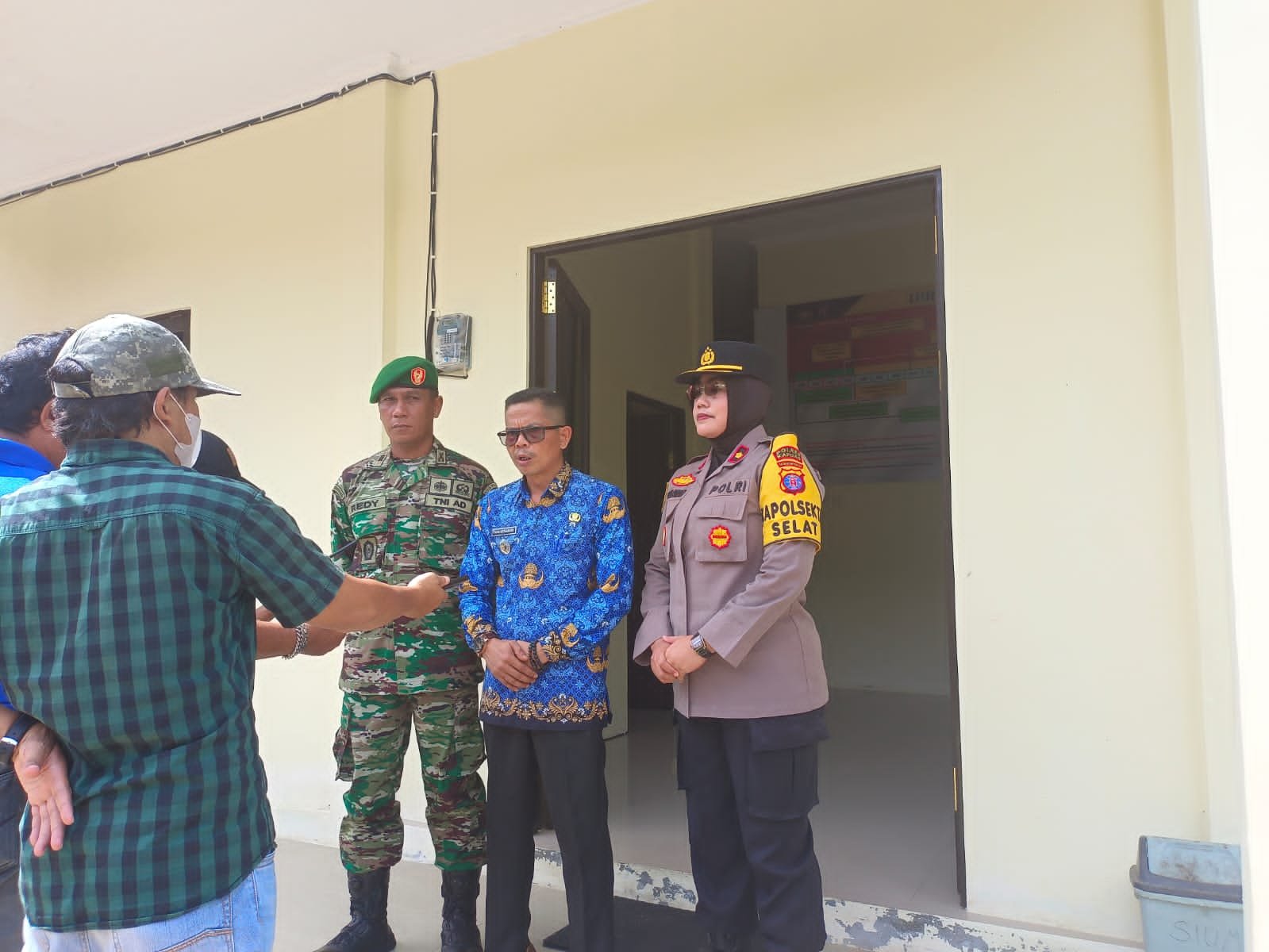 Polsek Selat Gelar Apel Gabungan Dalam Rangka Penanganan Bencana Kebakaran Hutan Dan Lahan 