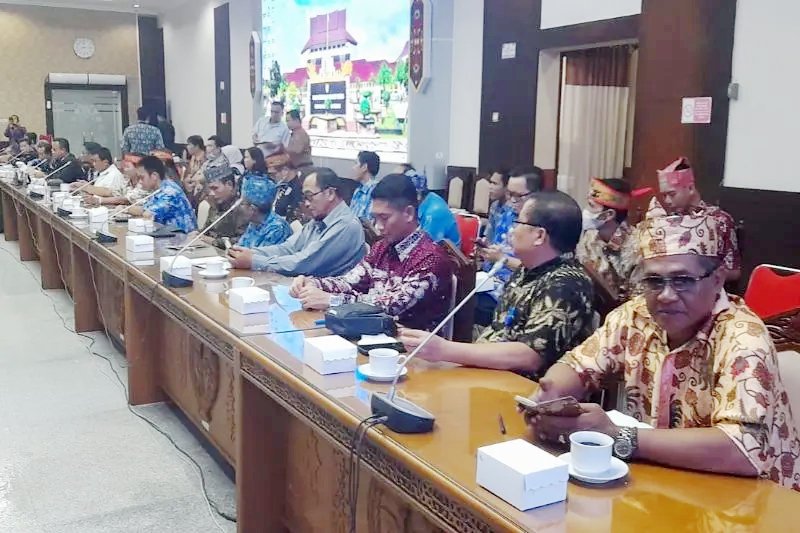 Pemkab Bartim Ajukan Usulan RDPU Ke DPRD Kalteng