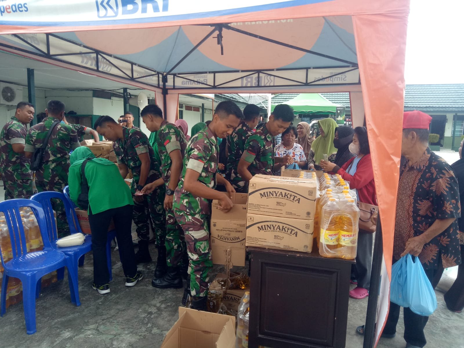 Kodim 1011/klk Gelar Bazar Ramadan Murah Tekan lnflasi Bantu Masyarakat 