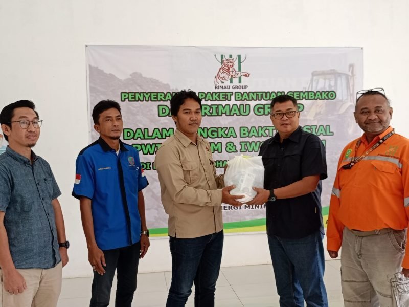 Rimau Group Serahkan 100 Paket Bahan Pangan, Penyalurannya Dipercayakan Ke PWI Barito Timur