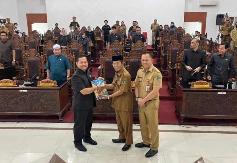 DPRD Kapuas Gelar Paripurna Penyampaian LKPJ Bupati Tahun 2022
