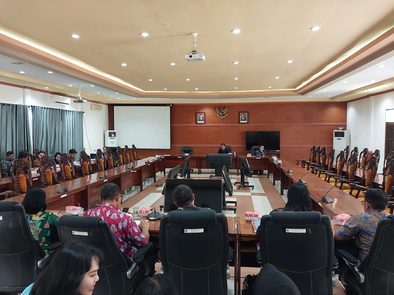 Rapat Gabungan DPRD Kapuas Wacana Penggabungan Perangkat OPD 