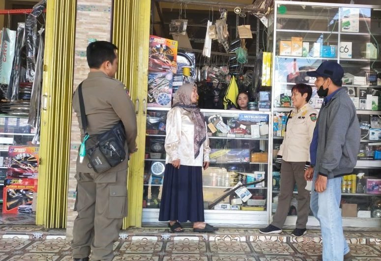 Gandeng Pol PP Tertibkan Reklame, Bapenda Bartim Upayakan PAD Meningkat