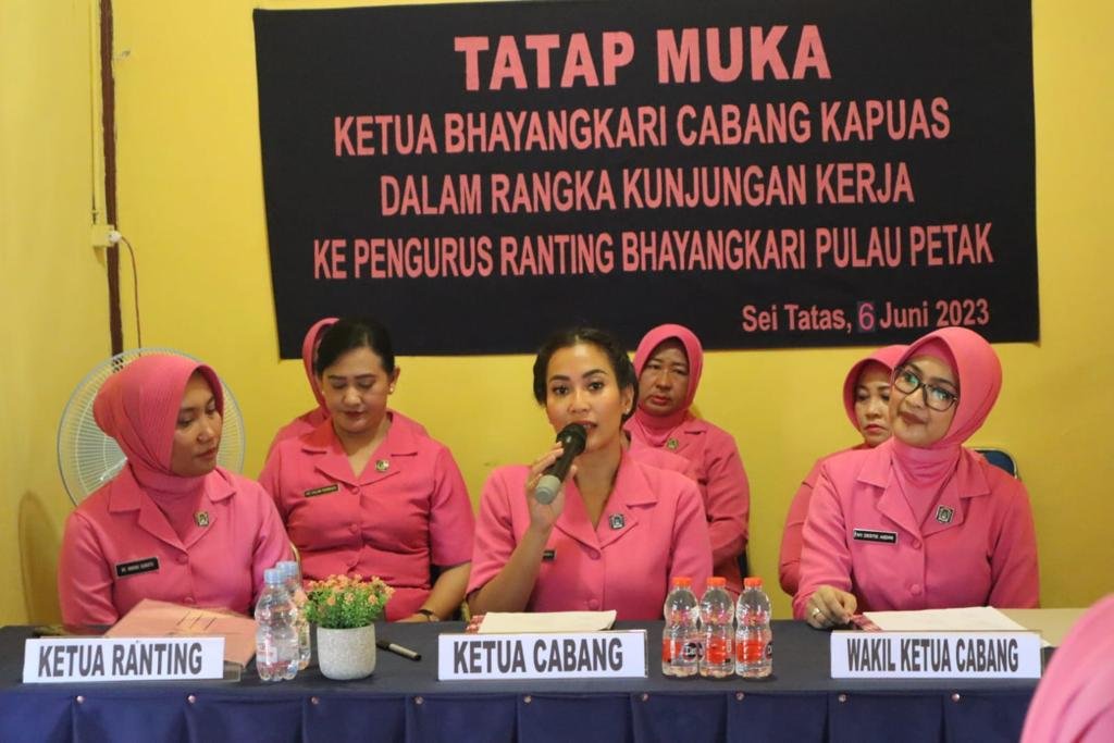 Ketua Bhayangkari Cabang Kapuas Lakukan Tatap Muka di Polsek Pulau Petak, Ini Yang Disampaikan