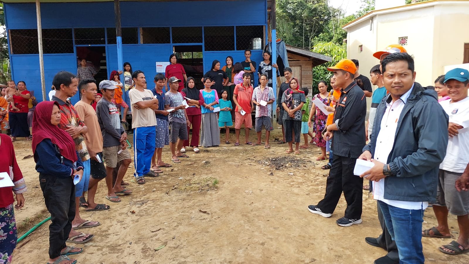 Ketua DPW PKS Kalteng Kunjungi Warga Desa Tumbang Bondang Pasca Musibah Kebakaran