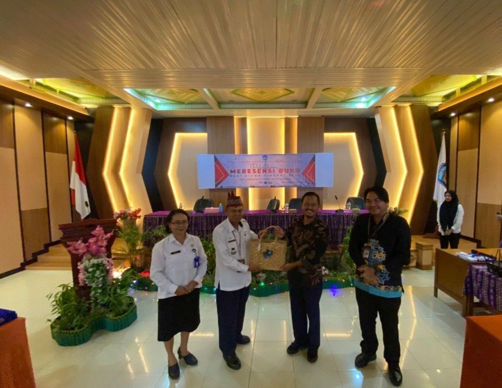 Dispursip Mura Gelar Pelatihan Meresensi Buku Bagi Pelajar