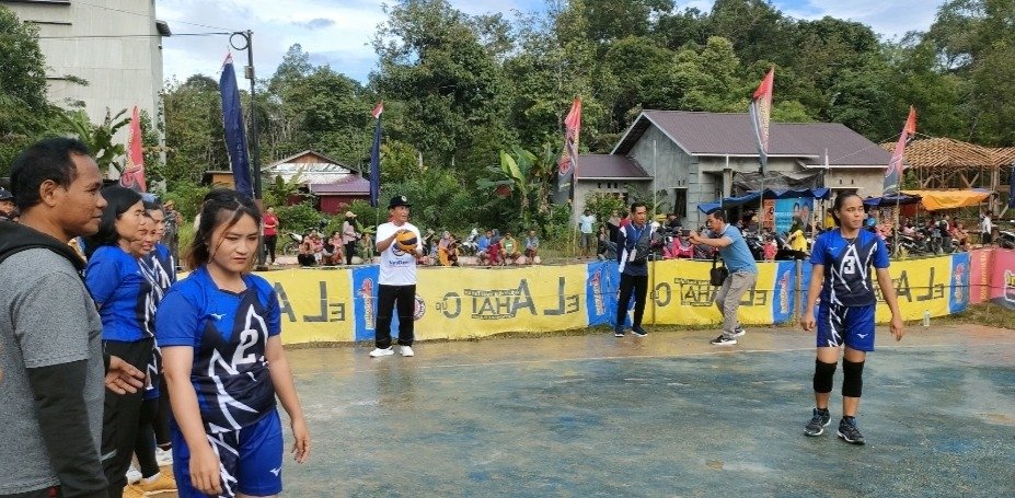 Likon Buka Turnamen Bola Voli Bahitom Cup 2023