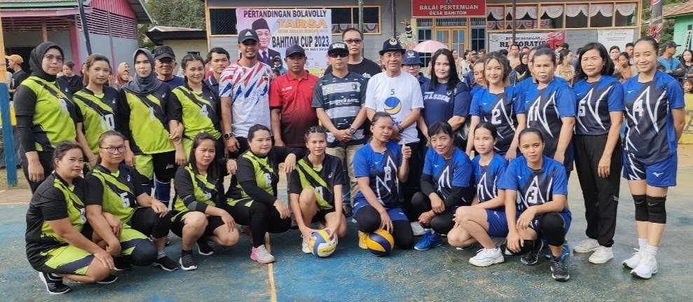 Waket I DPRD Mura Likon : Jaling Silaturahmi Atlit Voli Melalui Bahitom Cup