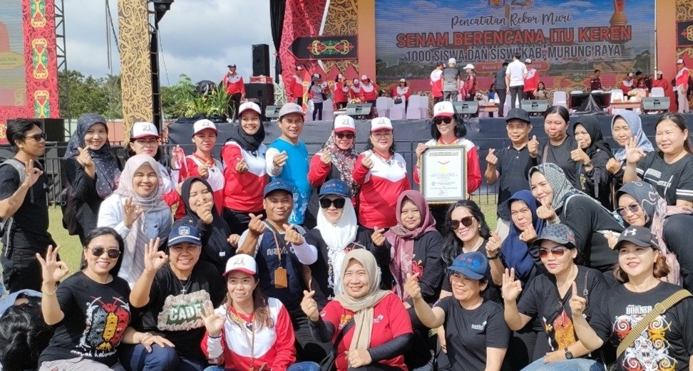 Meriahkan HUT, DP3ADalduk KB Murung Raya Gelar Senam Berencana itu Keren