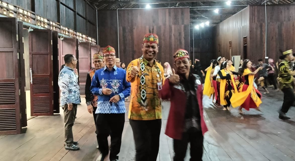 Ketua Komisi II DPRD Mura Apresiasi Pembangunan Lopo Betang Perdie M Yoseph