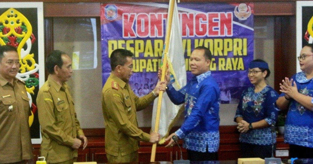 Sekda Hermon Lepas Kontingen Pesparawi KORPRI Murung Raya