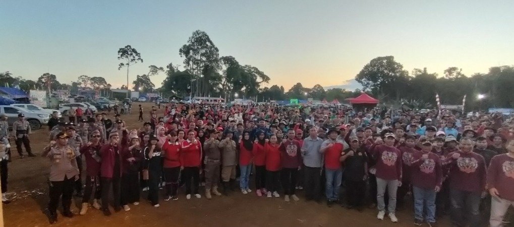Bupati Perdie M Yoseph Apresiasi Partisipasi OPD dalam Kemah Bakti ELY