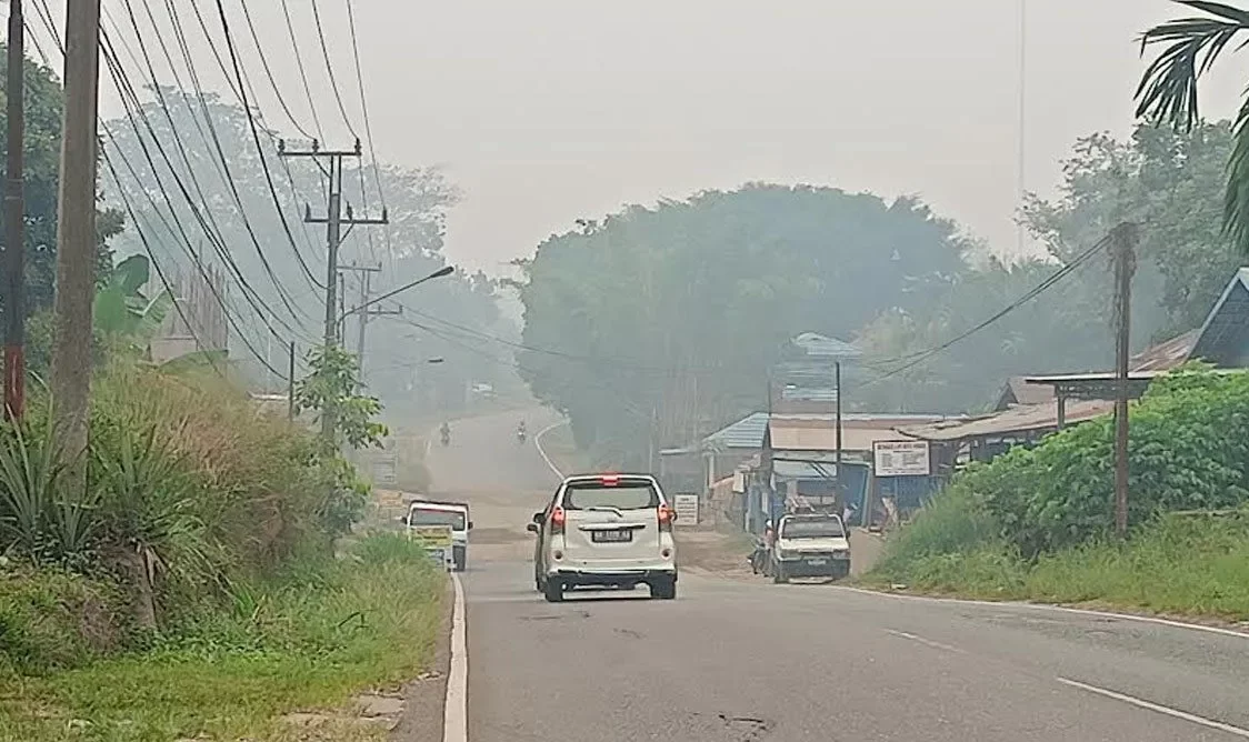 Pj Bupati Bartim Imbau Masyarakat Gunakan Masker