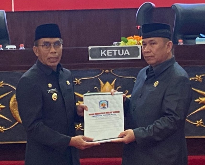 DPRD Murung Raya Terima Dua Buah Raperda 