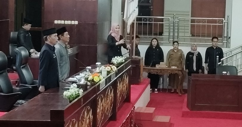 DPRD Sampaikan Pemandangan Umum Fraksi Terkait Dua Raperda