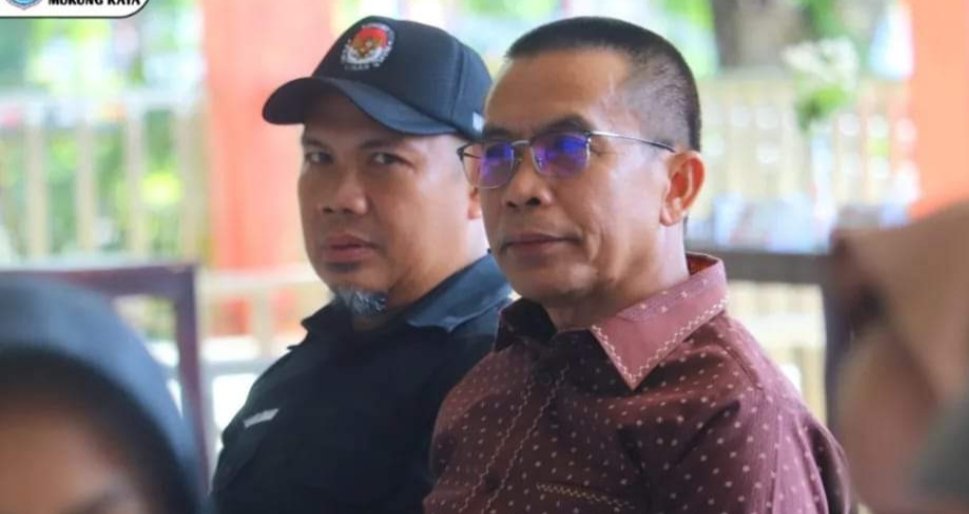 Pj Bupati Mura Hermon Pantau Proses Penghitungan Suara di TPS