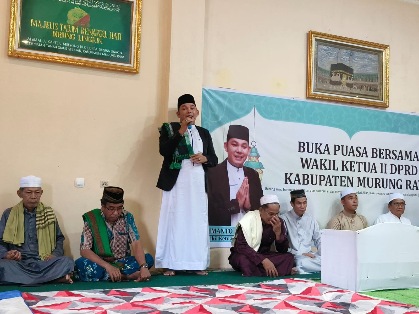 Wakil Ketua II DPRD Murung Raya buka puasa bersama warga Desa Dirung Lingkin