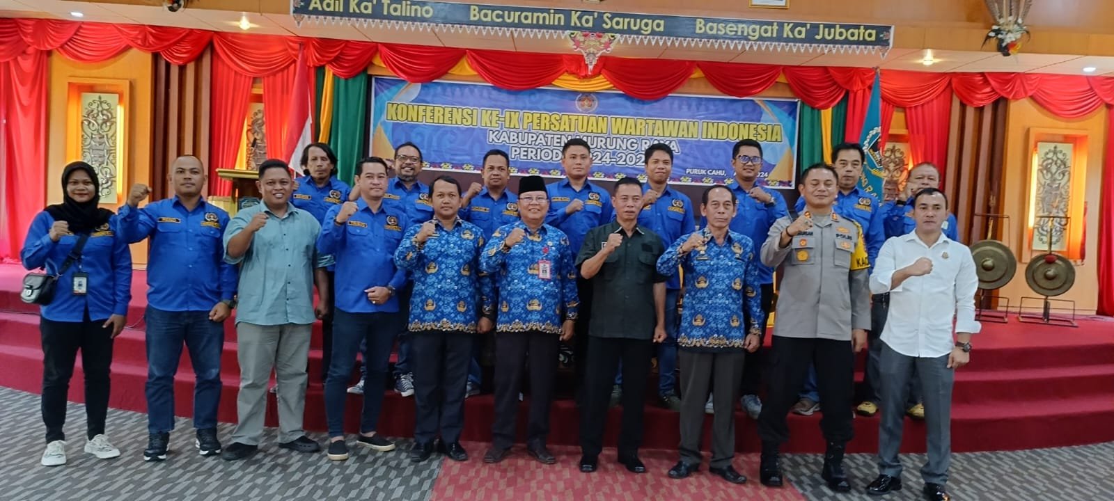 Pj. Bupati Mura Resmikan Pembukaan Konferensi Ke – IX PWI Kabupaten Murung Raya Periode 2024 – 2027 Di Puruk Cahu .