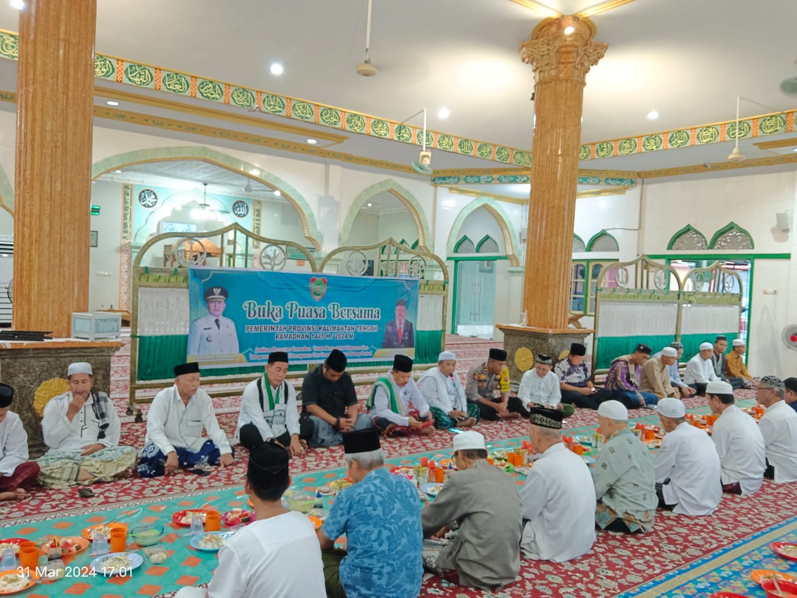 Momen Kebersamaan H. Nuryakin., M.Si, Berbuka Puasa Bersama Tokoh Agama ,Tokoh Masyarakat Di Mesjid Ataqwa … !!!  