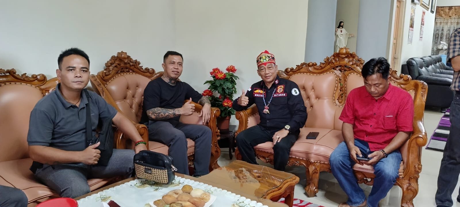 Dua Tokoh Pemimpin, TBBR Dan BATAMAD Mura Saling Bertemu Bersilahturahmi ..!!!