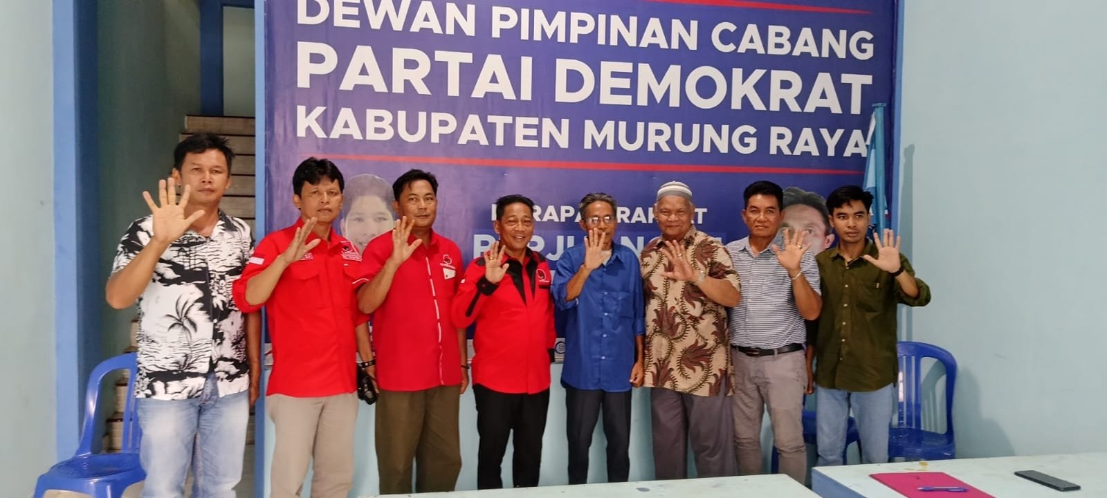Demokrat, Terima Berkas Formulir Bacalon Bupati Mura Heriyus Midel Yoseph ..!!!  