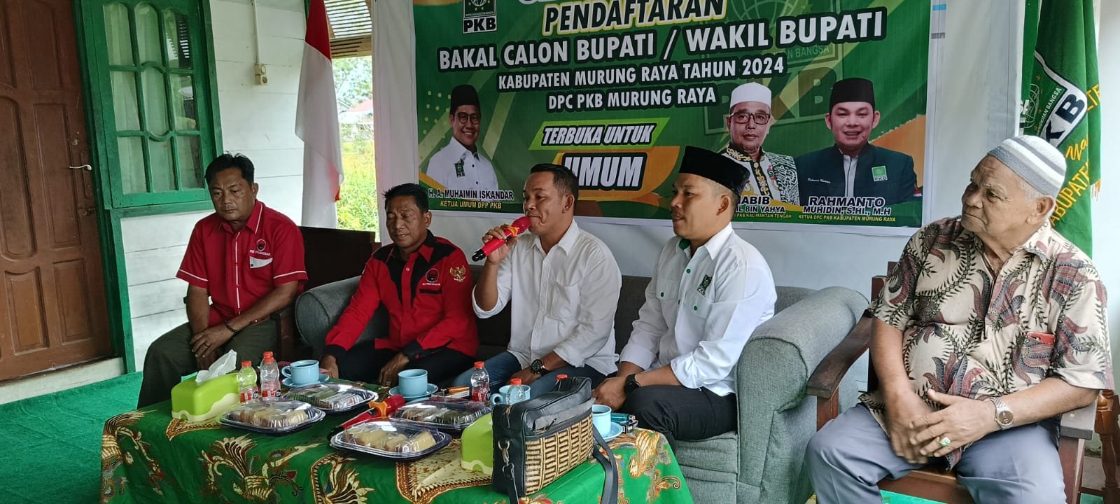 PkB & PKS Terima Berkas Pendaftaran Bacalon Bupati Mura ,Heriyus Midel Yoseph ..!! 