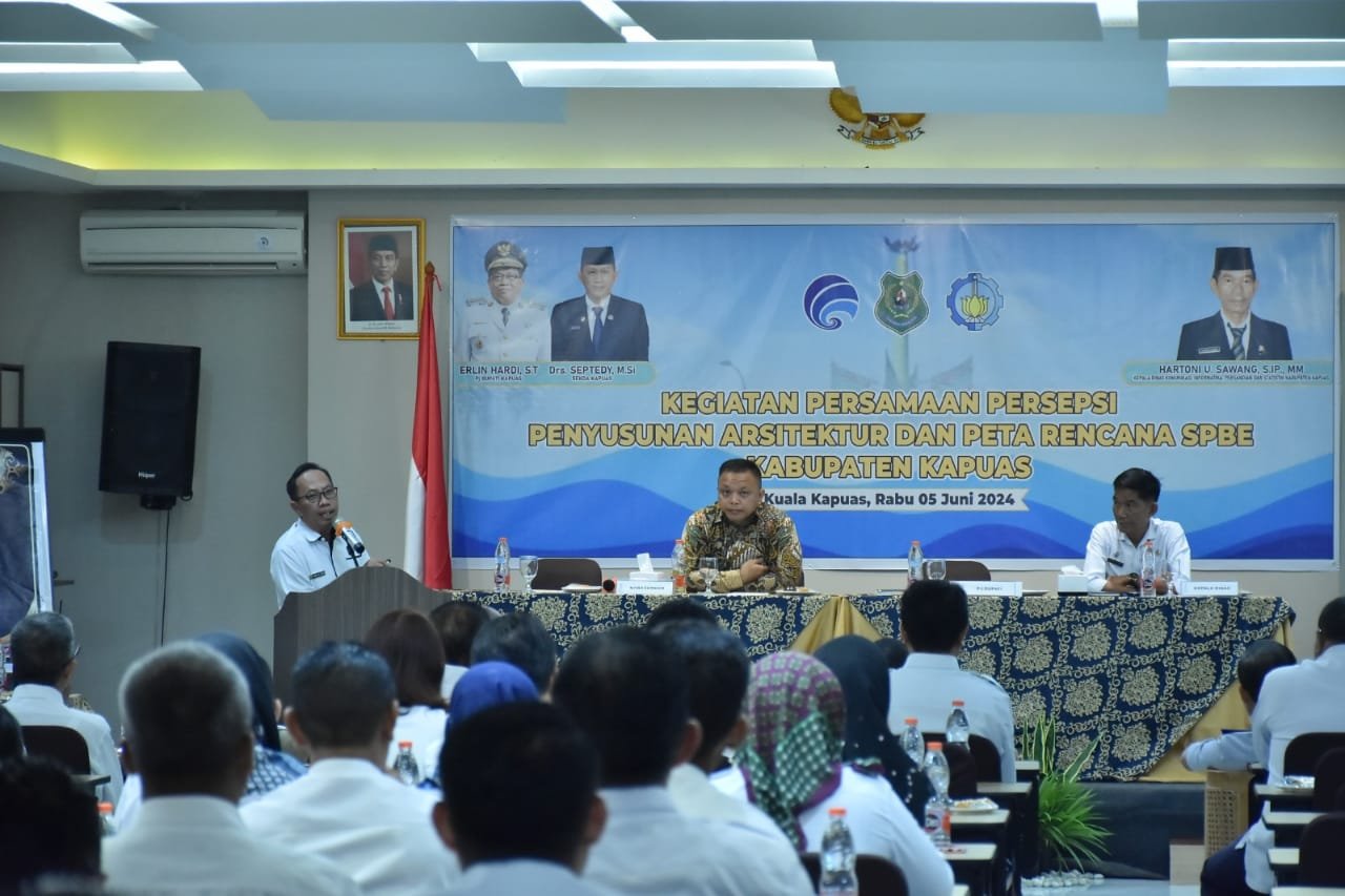 Kadis Kominfosantik Sampaikan Laporan Presepsi Penyusunan Arsitektur Peta Rencana SPBE