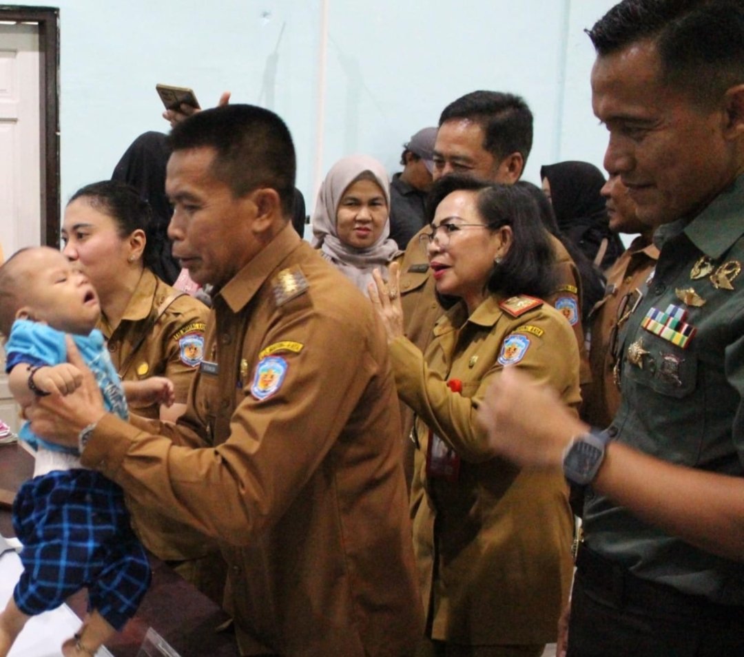 Hermon Minta Perhatikan Keluarga Beresiko Stunting