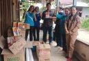Penyerahan bantuan untuk penurunan Stunting berupa makanan bergizi bersumber dari Penyisihan Dana Desa Dirung Pundu .