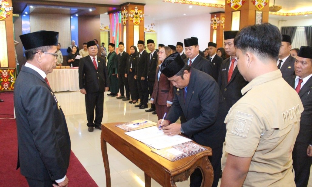 Pj Bupati Mura Hermon Lantik Sejumlah Kadis, Ini Harapannya