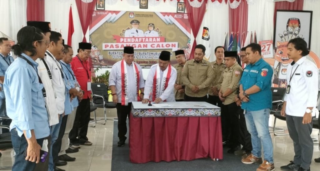 Nuryakin-Doni Resmi Daftar ke KPU Murung Raya