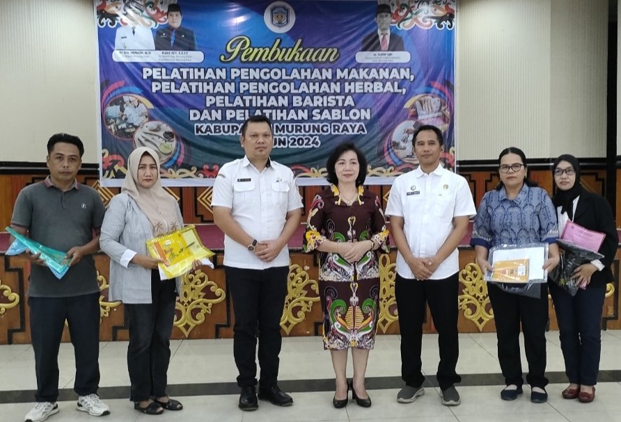 Diskop UKM dan Perindag Murung Raya Gelar Pelatihan Pengolahan Makanan dan Herbal